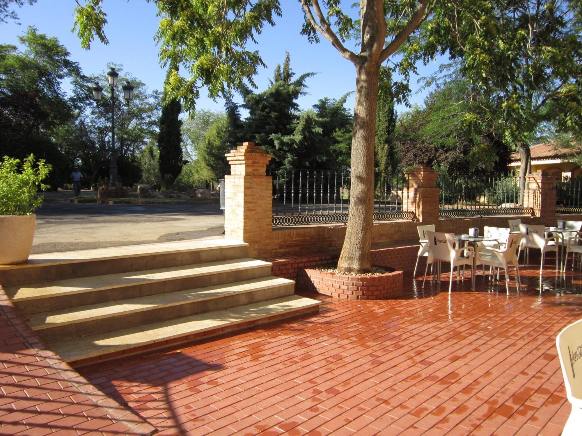 Balneario Cervantes Santa Cruz De Mudela Eksteriør bilde